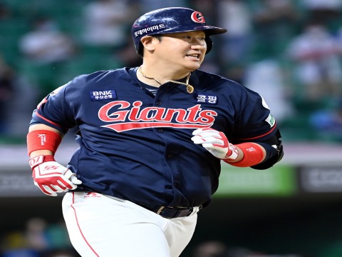 이대호의 KBO 대기록부터 MLB NPB까지 야구 인생 탐구